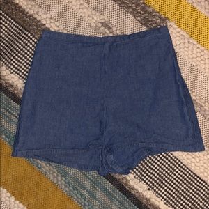 Short denim shorts